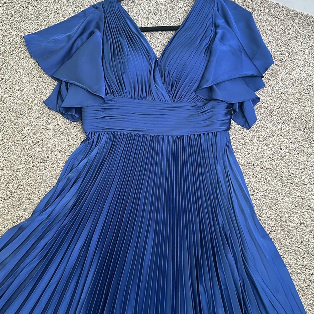 Mac duggal pleaded midi dress flowwy sleeves built i bra size 6 cocktail party - Picture 15 of 16